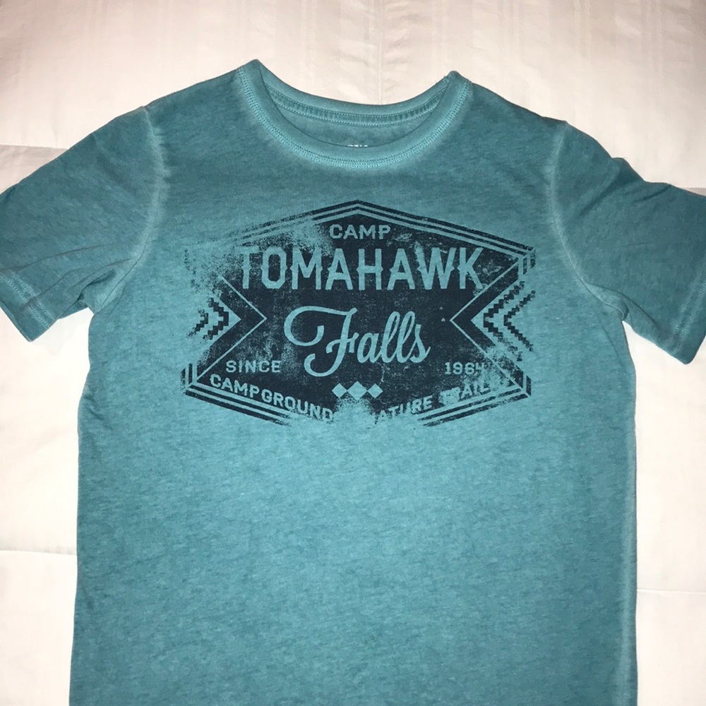 Arizona Jean Company boys shirt.